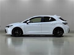 カローラスポ HV G スタイルP