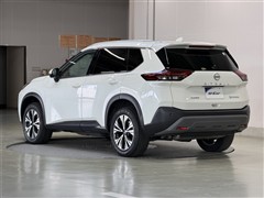 エクストレイル X E-4ORCE