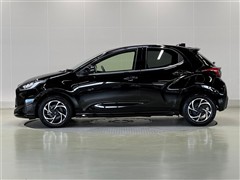 ヤリス ハイブリッド Z