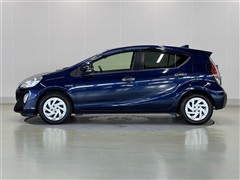 アクア S スタイルブラック