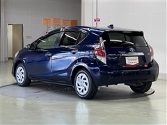 アクア S スタイルブラック