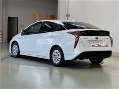 プリウス S セーフティプラス