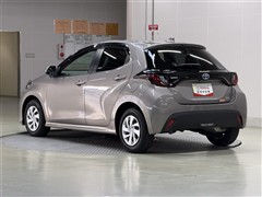 ヤリス ハイブリッド G