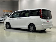 エスクァイア HEV Gi