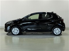 ヤリス ハイブリッド X