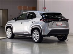 ヤリスクロス ハイブリッド G