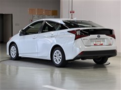 プリウス S セーフティプラス2