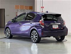 アクア S スタイルブラック