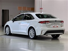 カローラ ハイブリッド S