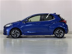 ヤリス ハイブリッド Z