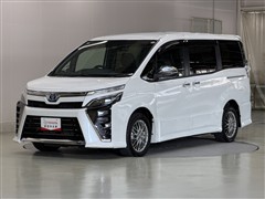 トヨタ ヴォクシーHEV ZS キラメキ3