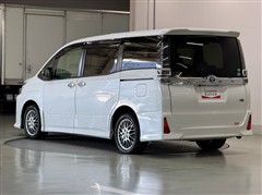 ヴォクシーHEV ZS キラメキ3