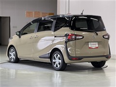 シエンタ ファンベース G クエロ