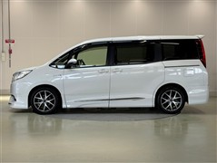 ノア ハイブリッド X