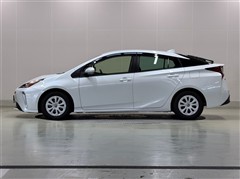 プリウス S セーフティプラス2