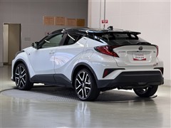 C-HR S GRスポーツ