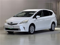 トヨタ プリウスアルファ S