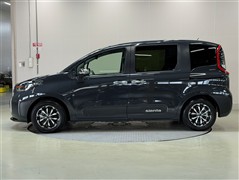 シエンタ HEV Z 5ニンノリ