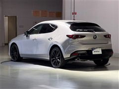 MAZDA3 ファストバック 15C