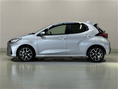 ヤリス ハイブリッド Z