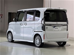 N-BOX カスタムL ターボ