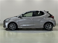 ヤリス ハイブリッド Z