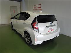 アクア S スタイルブラック