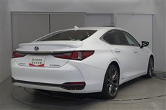 ES300h Fスポーツ