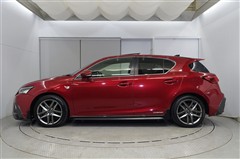 CT200h Fスポーツ