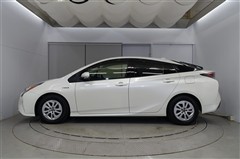 プリウス S セーフティプラス