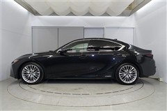 IS300h バージョンL