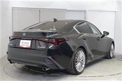 IS300h バージョンL