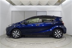 アクア S スタイルブラック