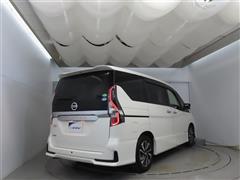 セレナ ハイウェイスター V