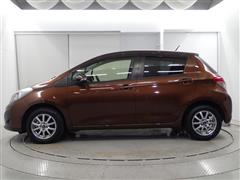 ヴィッツ F シエル