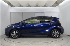 アクア S スタイルブラック