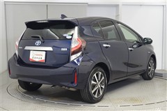 アクア S スタイルブラック