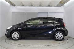 アクア S スタイルブラック