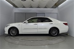 クラウン HEV ロイヤルサルーン