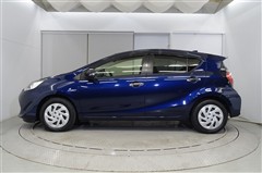 アクア S スタイルブラック