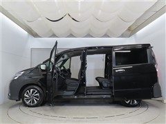 セレナ ハイウェイスター V