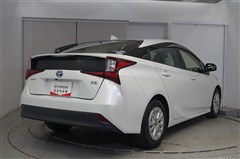 プリウス S セーフティプラス2