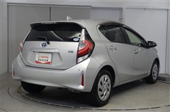 アクア S スタイルブラック