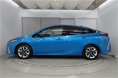 プリウス PHEV A