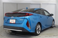 プリウス PHEV A