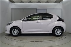ヤリス X