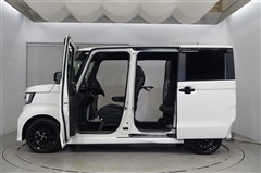 N-BOXカスタムLターボ+BLACK