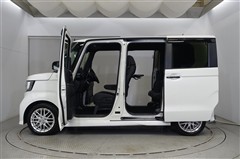 N-BOX カスタム L ターボ