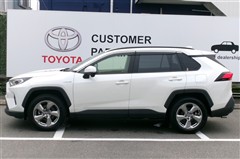 RAV4 ハイブリッドX