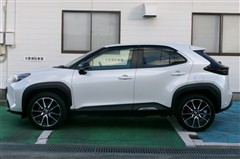 ヤリスクロスHV GR スポーツ